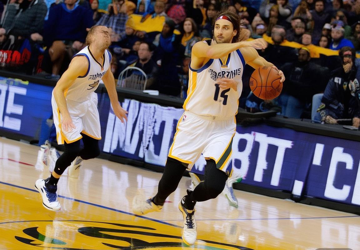 2016年NBA季后赛：勇士对灰熊巅峰对决回顾与经典瞬间(图4)